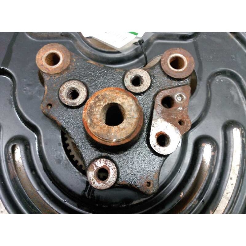 Recambio de mangueta trasera izquierda para renault trafic combi (ab 4.01) passenger authentique combi corto referencia OEM IAM - Blanco 3