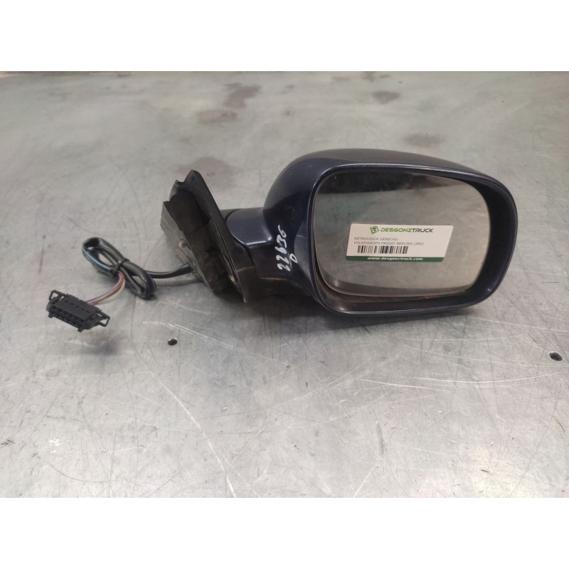 Recambio de retrovisor derecho para volkswagen passat berlina (3b2) comfortline referencia OEM IAM  ELECTRICO 5 CABLES