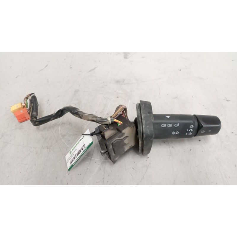 Recambio de mando intermitentes para man tgx 18.xxx 12.4 diesel referencia OEM IAM 81255090139  
