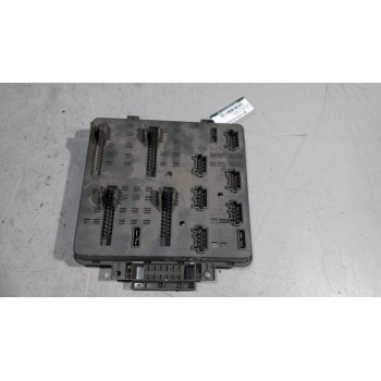 Recambio de caja reles / fusibles para daf serie lf45 desde 01 5.9 diesel referencia OEM IAM 7420792050  