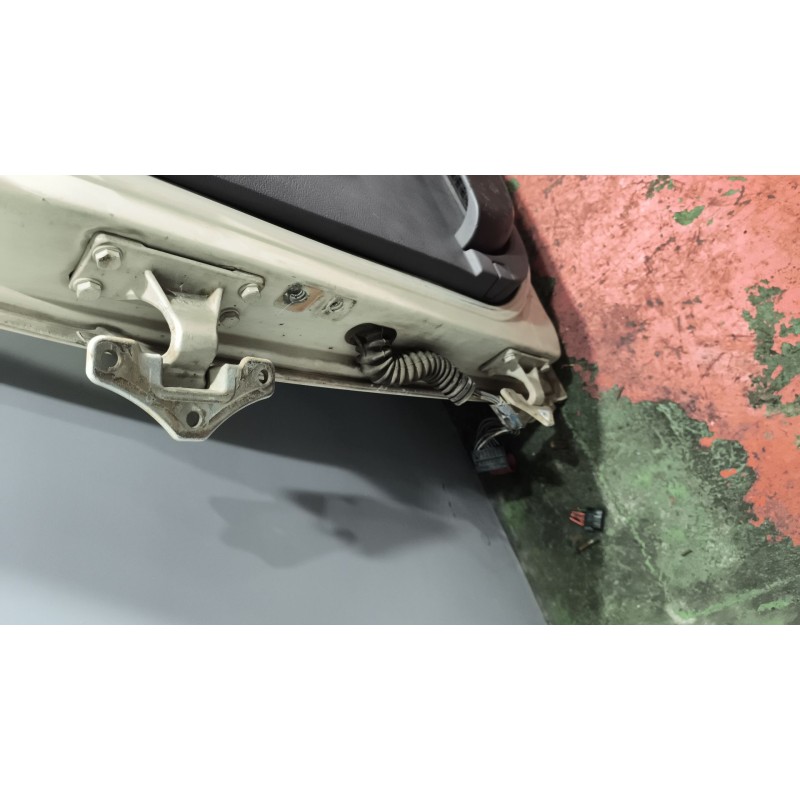 Recambio de puerta delantera derecha para daf serie lf45 desde 01 5.9 diesel referencia OEM IAM 1400741 - Blanco 3