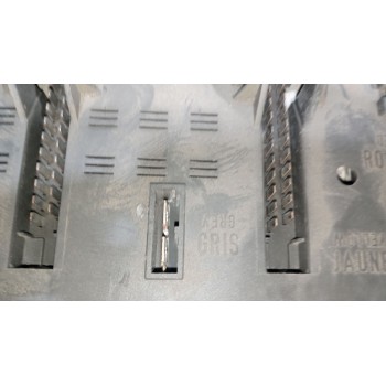 Recambio de caja reles / fusibles para daf serie lf45 desde 01 5.9 diesel referencia OEM IAM 7420792050  