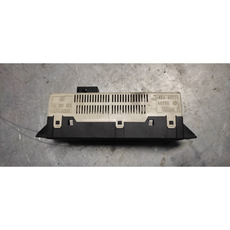 Recambio de pantalla multifuncion para opel astra g berlina 1.6 16v cat (z 16 xep / lj7) referencia OEM IAM 09133266 12 PINS 2