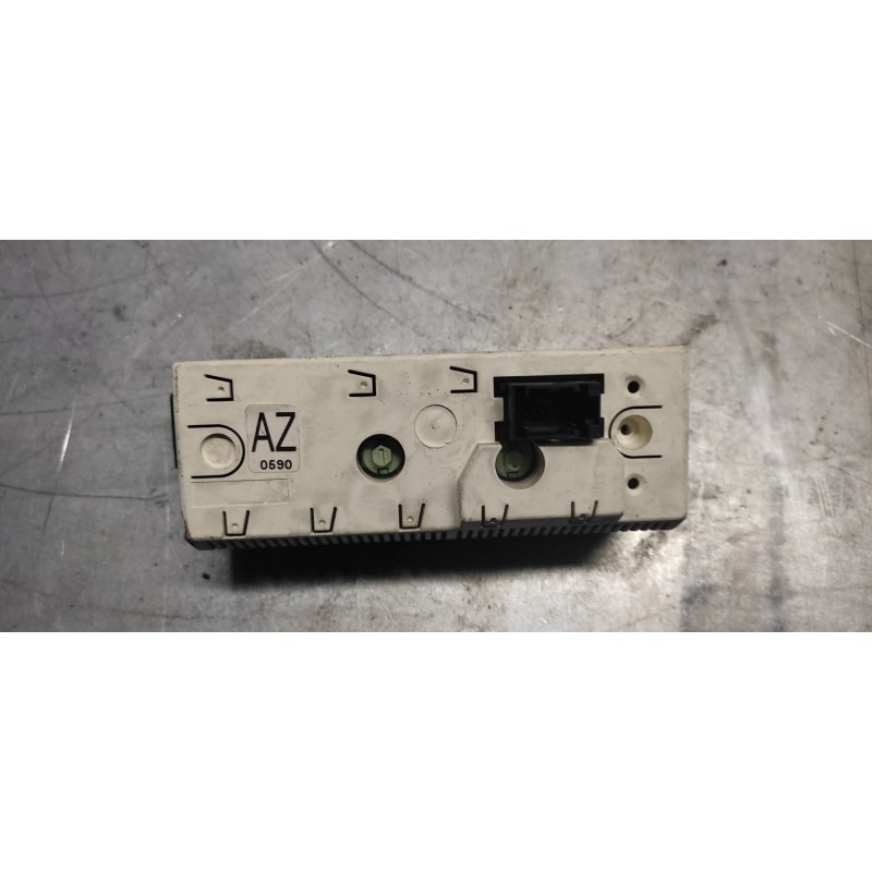 Recambio de pantalla multifuncion para opel astra g berlina 1.8 16v cat referencia OEM IAM 24418957 12 PINS 3