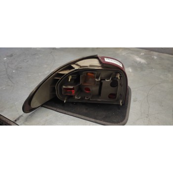 Recambio de piloto trasero derecho para ford mondeo berlina/familiar (fd) glx berlina referencia OEM IAM   