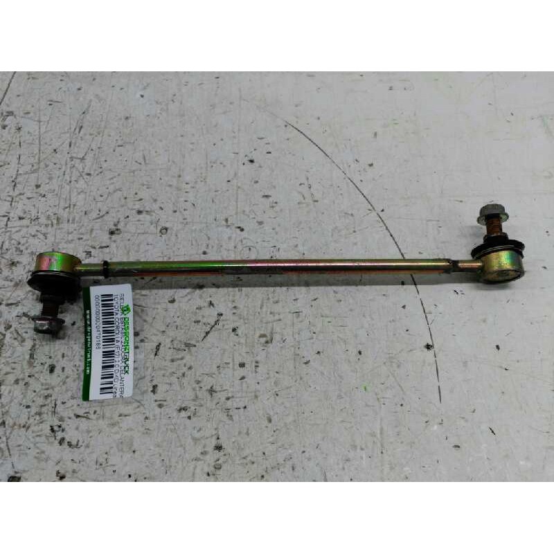 Recambio de bieleta estabilizadora delantera izquierda para toyota corolla (e12) 2.0 d-4d linea terra berlina referencia OEM IAM - Rojo