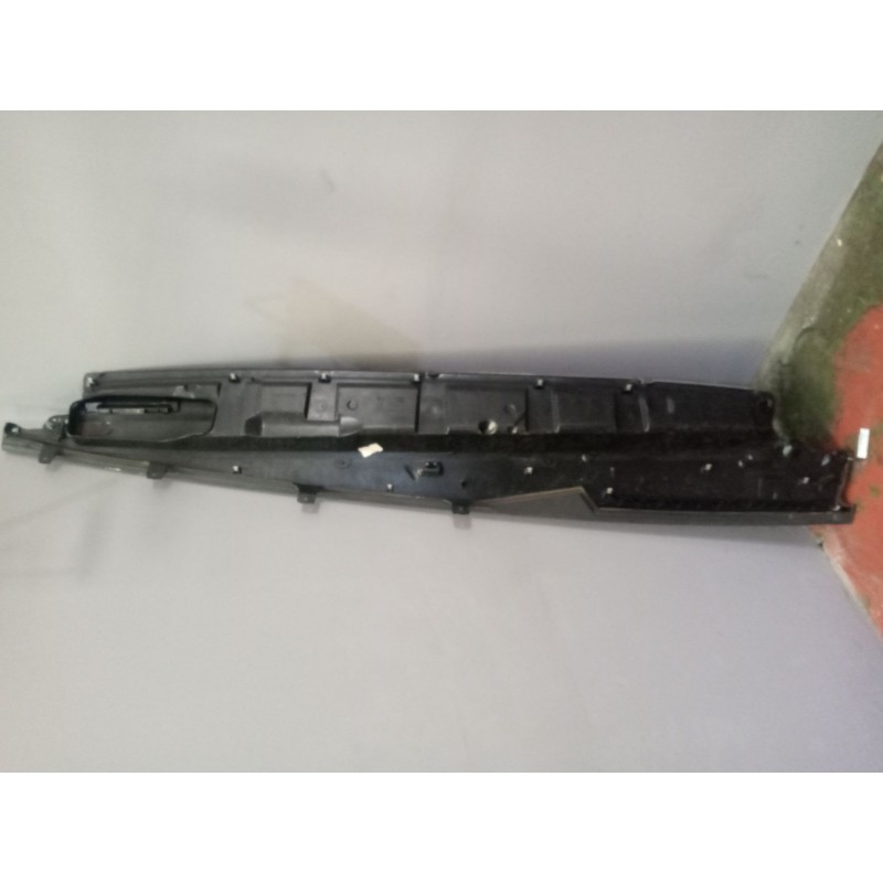 Recambio de salpicadero para volvo fh 500 referencia OEM IAM 82207572 - Blanco 2