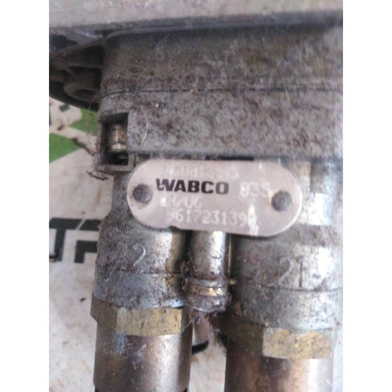 Recambio de palanca freno de mano para renault magnum ab 2005 cabina adel.tractor semirr. gv  4x2 4xx.18 gran espacio referencia - Blanco 4