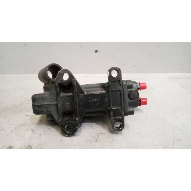 Recambio de brazo elevacion cabina para renault midlum 6.2 diesel referencia OEM IAM 5010316436 3