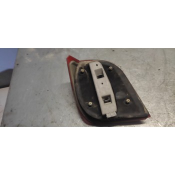 Recambio de piloto trasero derecho para ford fiesta berl./courier surf referencia OEM IAM   