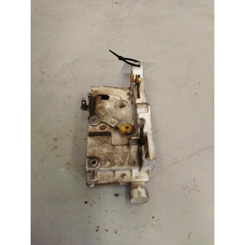 Recambio de cerradura puerta delantera derecha para iveco eurocargo 05.03  5.9 diesel referencia OEM IAM 98416346 - Blanco 2
