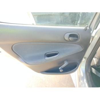 peugeot 206 berlina del año 2003