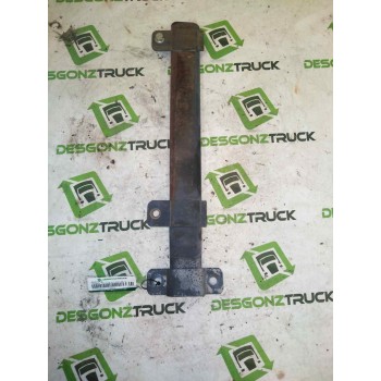 Recambio de soporte para nissan trucks atleon 35.13 referencia OEM IAM DERECHO SOPORTE GUARDABARROS DELANTERO DERECHO 