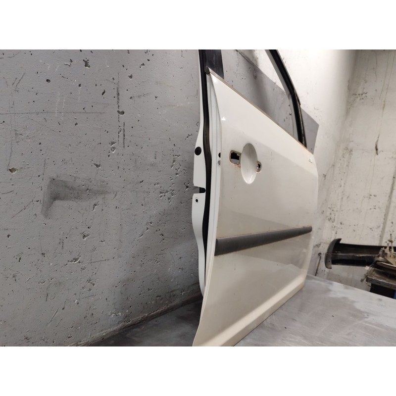 Recambio de puerta delantera derecha para volkswagen touran (1t3) 1.6 tdi referencia OEM IAM 3