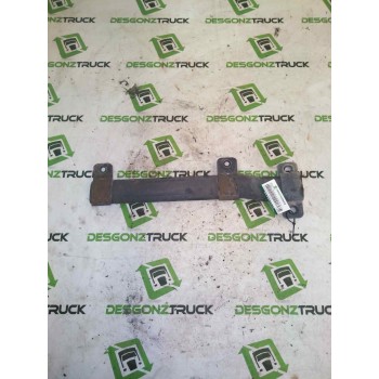 Recambio de soporte para nissan trucks atleon 35.13 referencia OEM IAM DERECHO SOPORTE GUARDABARROS DELANTERO DERECHO 