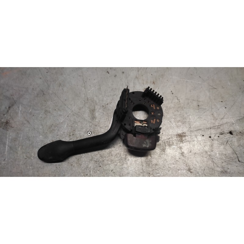 Recambio de mando intermitentes para volkswagen golf iii berlina (1h1) 1.9 diesel referencia OEM IAM   8/5 PINS 2