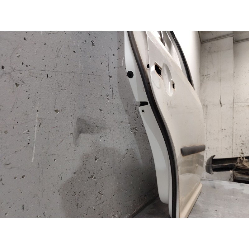 Recambio de puerta trasera derecha para volkswagen touran (1t3) 1.6 tdi referencia OEM IAM 3