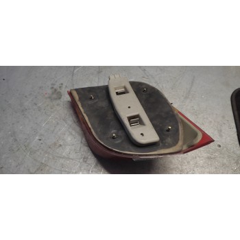 Recambio de piloto trasero derecho para ford fiesta berl./courier surf referencia OEM IAM   