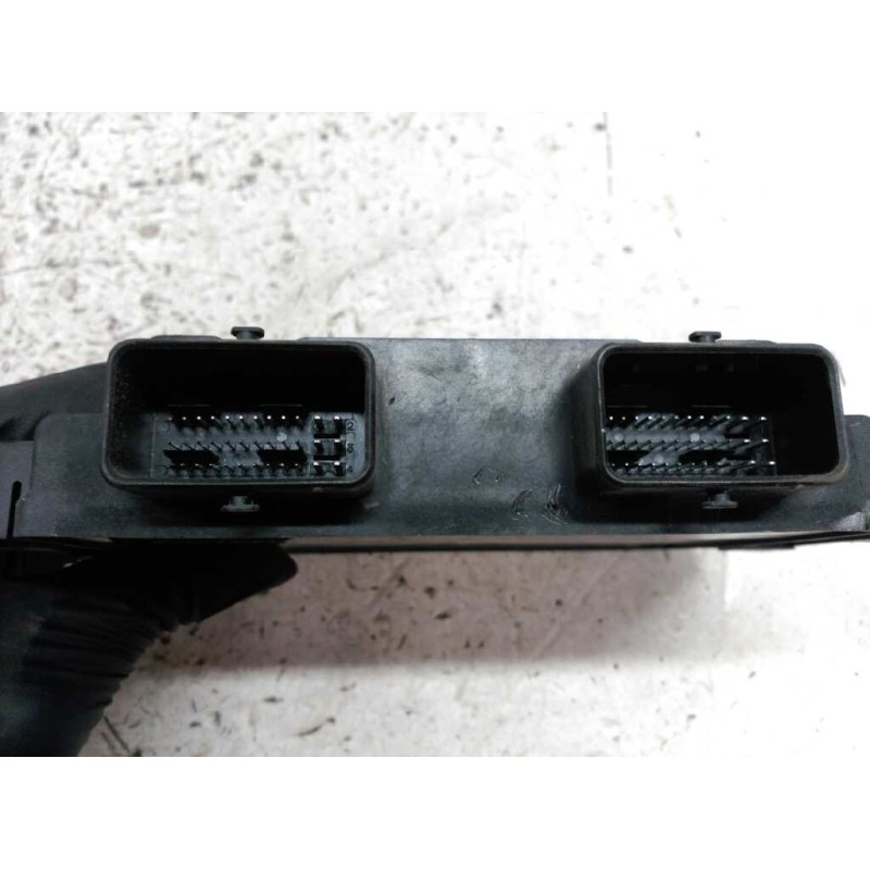 Recambio de centralita motor uce para peugeot 206 berlina x-line refri referencia OEM IAM 9640899880 9639587680 3