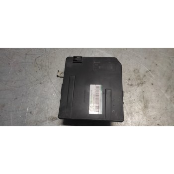 Recambio de caja reles / fusibles para renault megane ii berlina 3p 1.4 16v referencia OEM IAM 8200481867F  