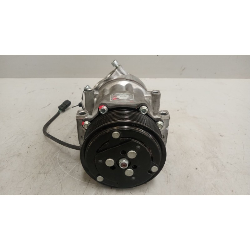 Recambio de compresor aire acondicionado para scania serie 4 (p/r 124 l) 11.7 diesel referencia OEM IAM 72440554  1348212169 - Rojo 2