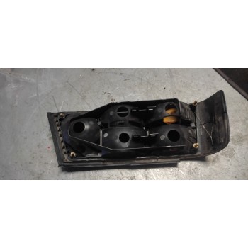 Recambio de piloto trasero derecho para peugeot 405 berlina clim referencia OEM IAM   