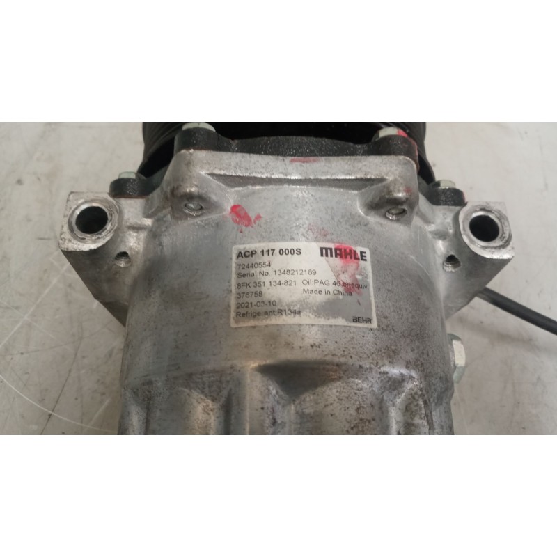 Recambio de compresor aire acondicionado para scania serie 4 (p/r 124 l) 11.7 diesel referencia OEM IAM 72440554  1348212169 - Rojo 4