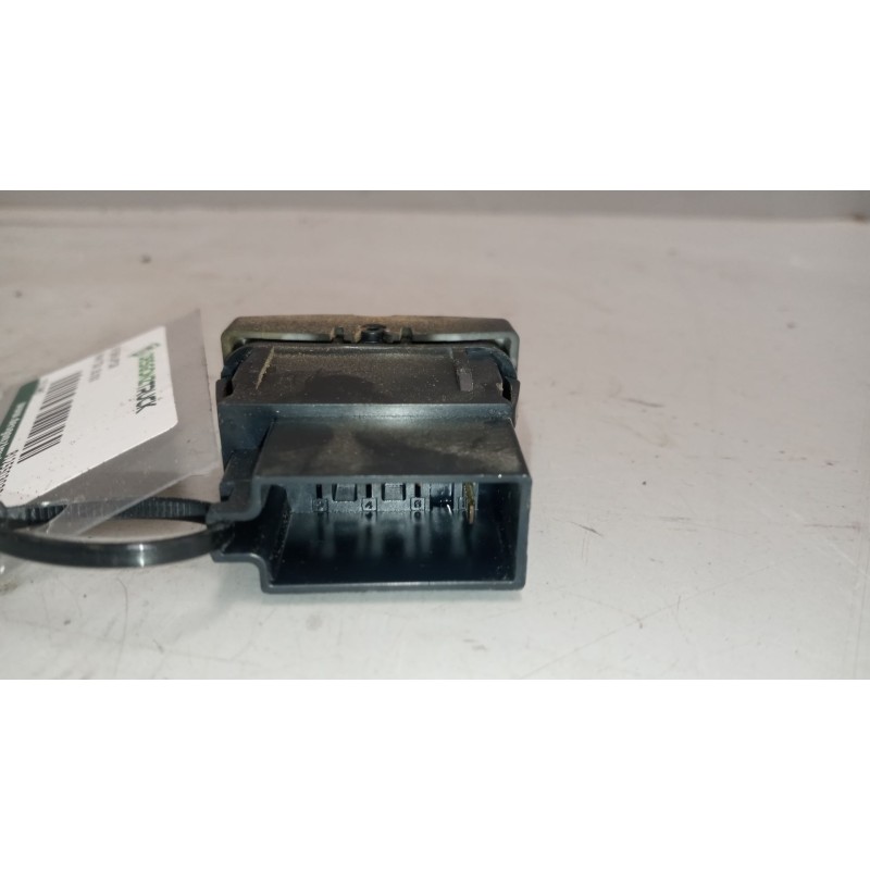 Recambio de interruptor para man tgx 18.480 12.4 diesel referencia OEM IAM 81255030321 - Blanco 2
