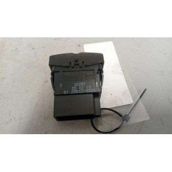 Recambio de interruptor para man tgx 18.xxx 12.4 diesel referencia OEM IAM 81255030321  