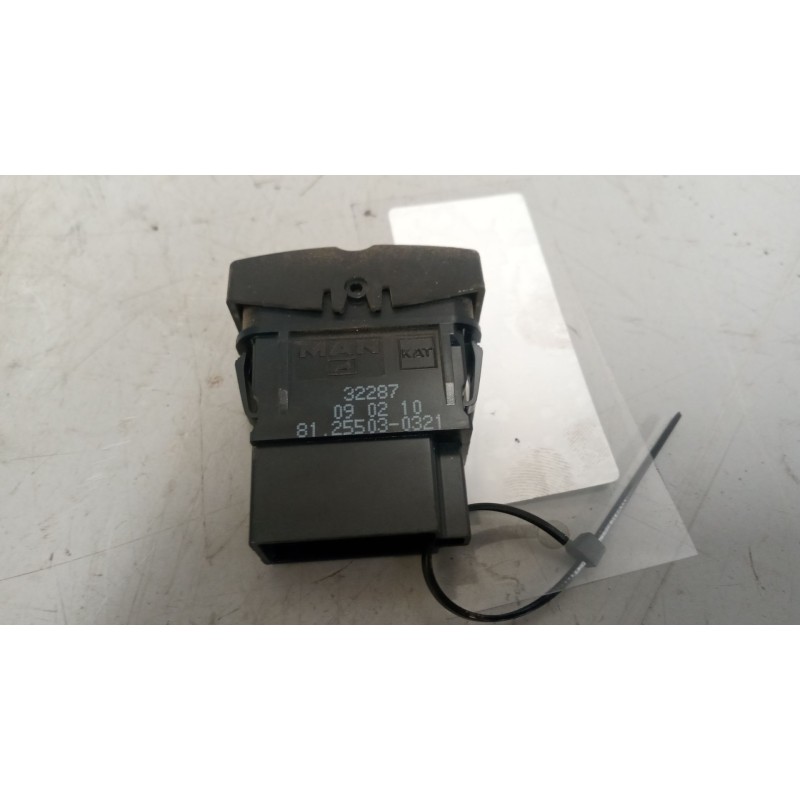 Recambio de interruptor para man tgx 18.480 12.4 diesel referencia OEM IAM 81255030321 - Blanco 3