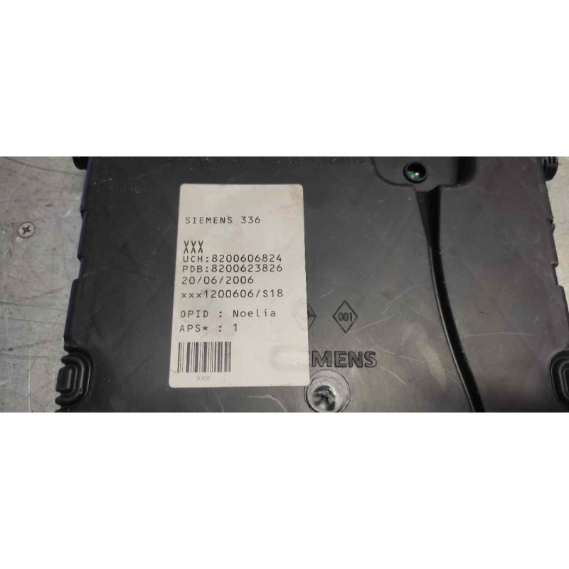 Recambio de caja reles / fusibles para renault scenic ii 1.5 dci diesel referencia OEM IAM 8200606824 8200623826 2