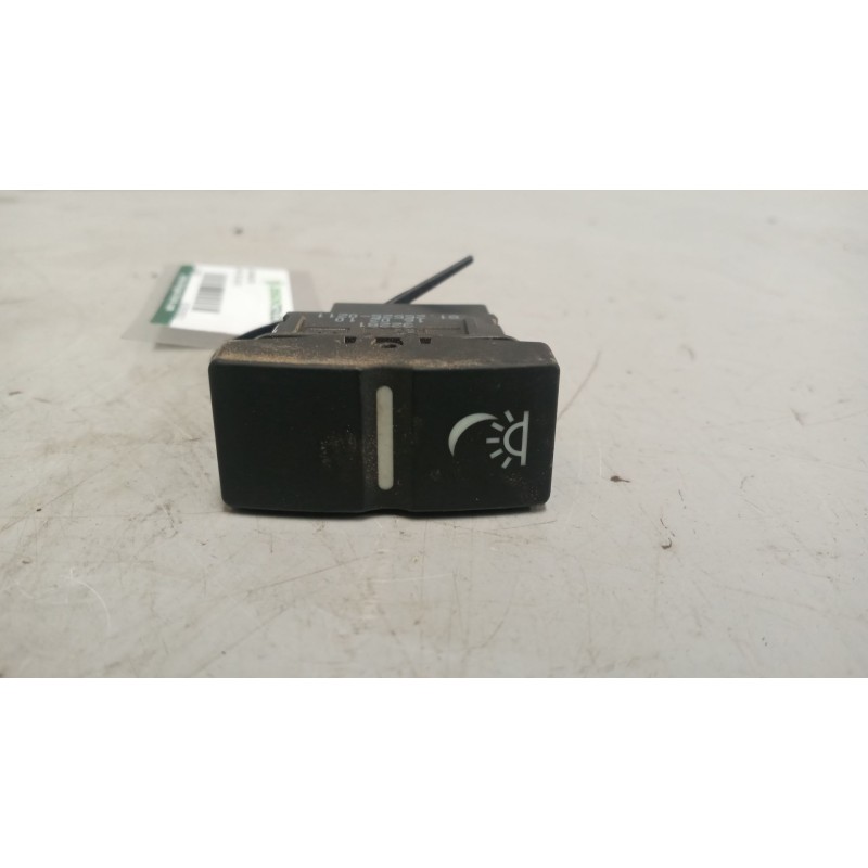 Recambio de interruptor para man tgx 18.xxx 12.4 diesel referencia OEM IAM 81255250211  
