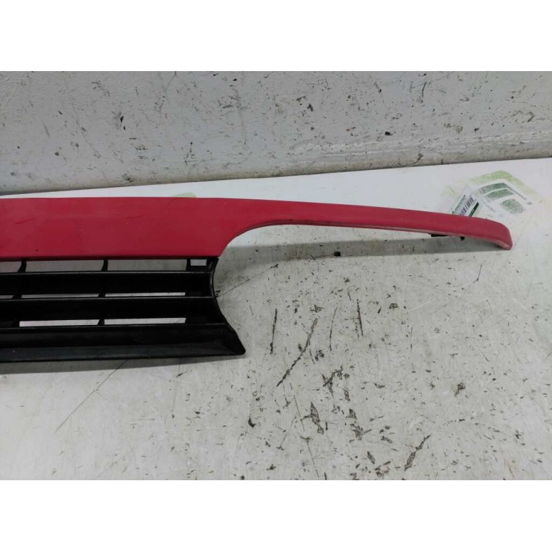 Recambio de rejilla delantera central para volkswagen golf iii variant ( 1h5) cl referencia OEM IAM 1H6853653 - Rojo 3