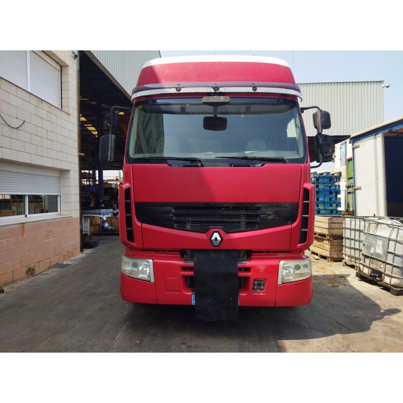RENAULT PREMIUM LANDER