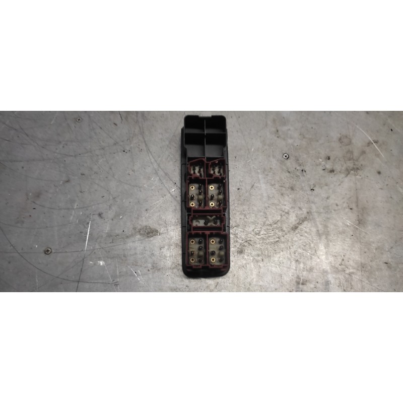 Recambio de mando elevalunas delantero izquierdo para volvo s40 berlina 1.8 16v cat referencia OEM IAM 2