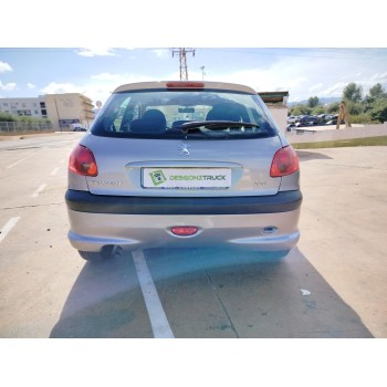 peugeot 206 berlina del año 2003