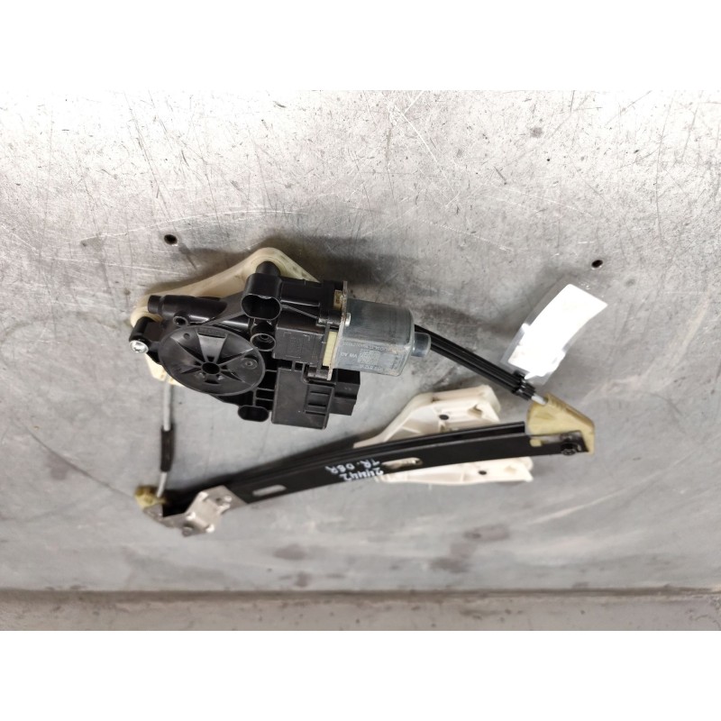 Recambio de elevalunas trasero derecho para seat leon (5f1) 1.6 tdi referencia OEM IAM 5Q0959812A  5 PINS - Blanco 5
