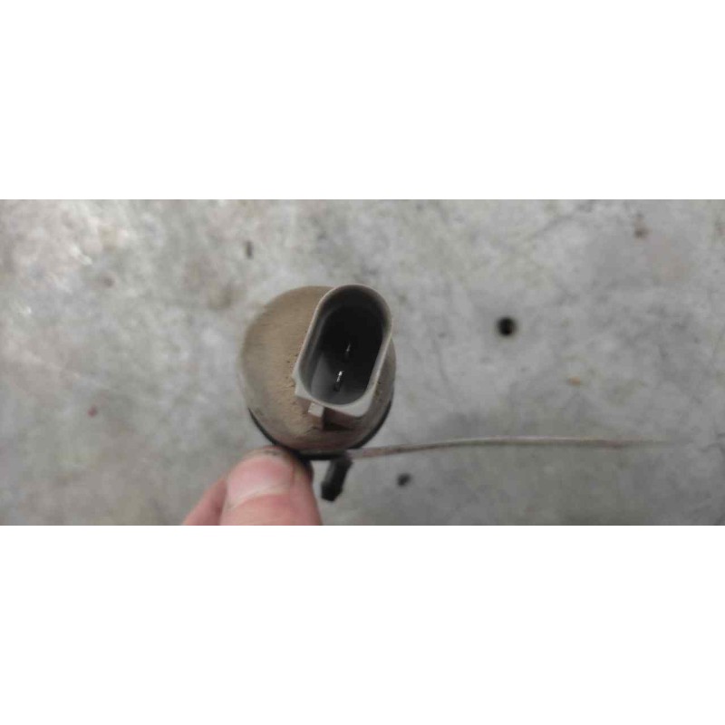 Recambio de bomba limpia para bmw serie 1 berlina (e81/e87) 120d referencia OEM IAM 67126934159 2 PINS - Gris 2