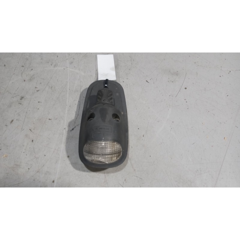 Recambio de piloto luz galibo derecho para renault midlum 6.2 diesel referencia OEM IAM   