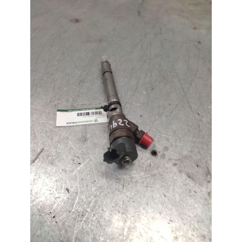 Recambio de inyector para hyundai elantra (xd) 2.0 crdi comfort (5-ptas.) referencia OEM IAM 3380027010  2 PINS 2