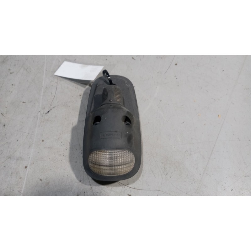 Recambio de piloto luz galibo izquierdo para renault midlum 6.2 diesel referencia OEM IAM   