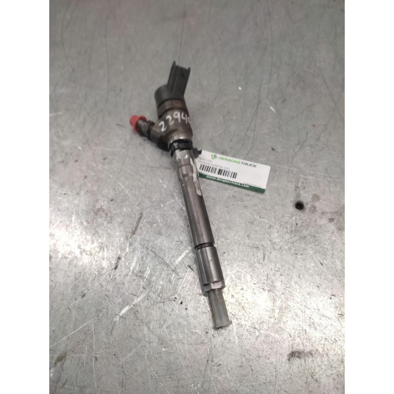 Recambio de inyector para hyundai elantra (xd) 2.0 crdi comfort (5-ptas.) referencia OEM IAM 3380027010  2 PINS 2