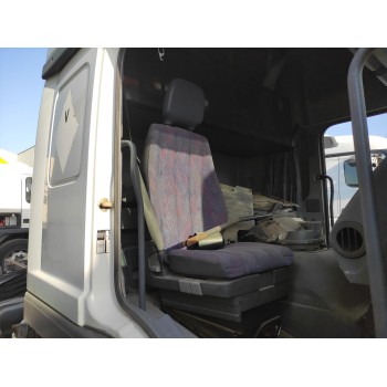 mercedes-benz atego 6-cil.4x2/bm 970,2,4-6 del año 2002