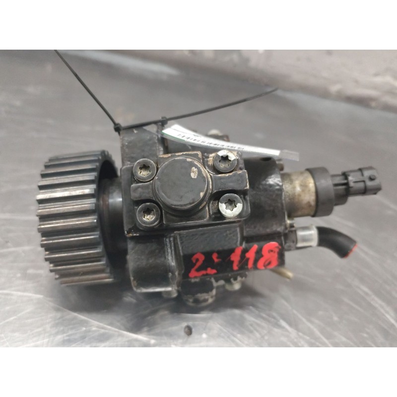 Recambio de bomba inyeccion para iveco daily config. paquetería cabina simple 35s... batalla 3750 referencia OEM IAM 0445010181 - Blanco 2