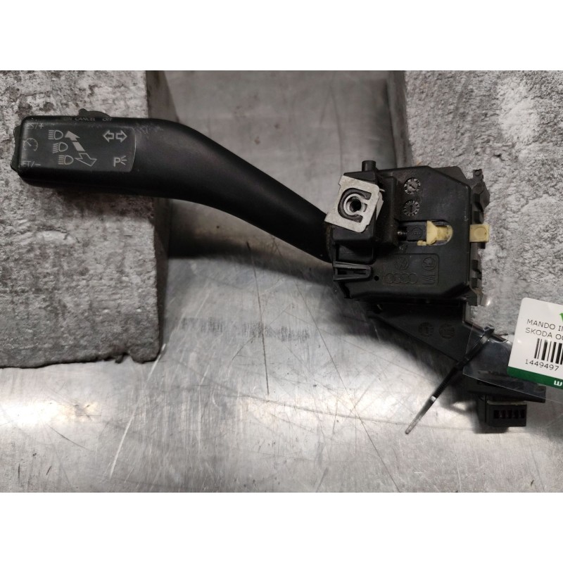 Recambio de mando intermitentes para skoda octavia ii combi (1z5) 2.0 tdi 4x4 referencia OEM IAM 1k0953513g  