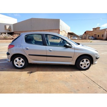 peugeot 206 berlina del año 2003