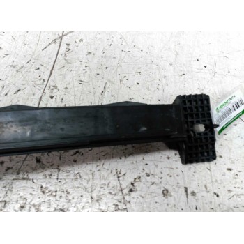 Recambio de molduras delanteras para peugeot 308 confort referencia OEM IAM   