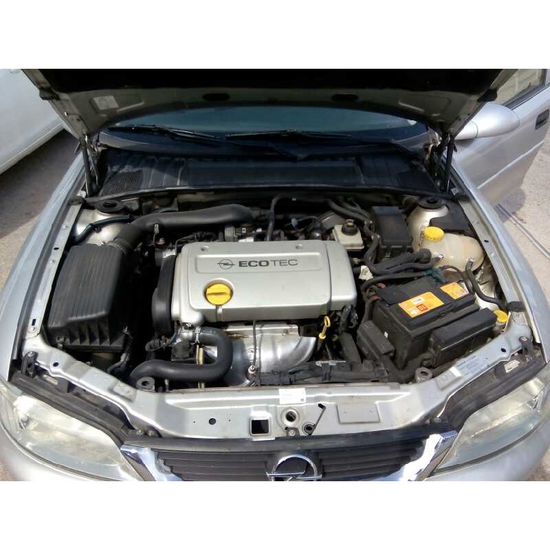 OPEL VECTRA B BERLINA