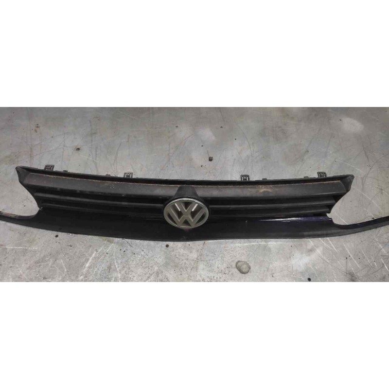 Recambio de rejilla delantera para volkswagen golf iii berlina (1h1) 1.6 referencia OEM IAM 1H6853653C 2