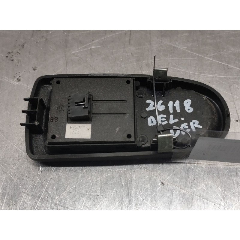 Recambio de mando elevalunas delantero derecho para iveco daily config. paquetería cabina simple 35s... batalla 3750 referencia - Blanco 4